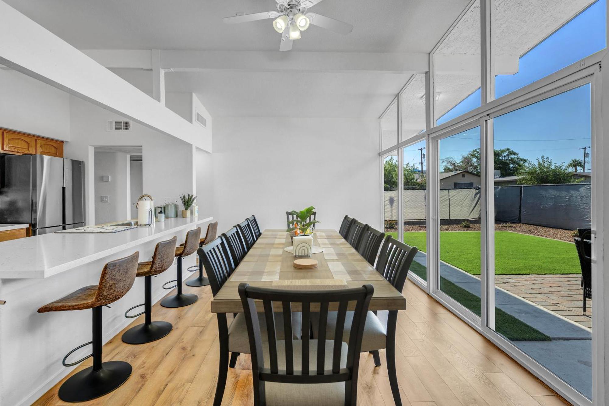 Spacious Remodeled Retreat Haven *
