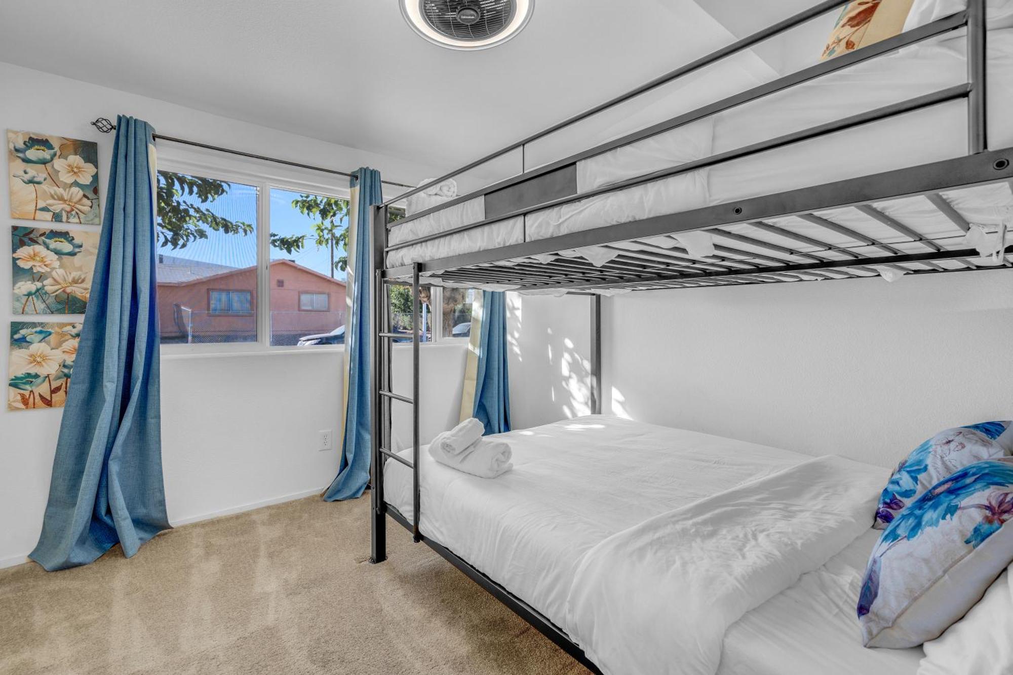 Spacious Remodeled Retreat Haven